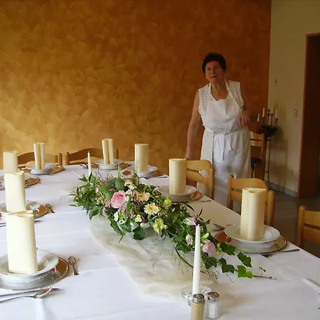 Zur Erholung Отель Brochthausen