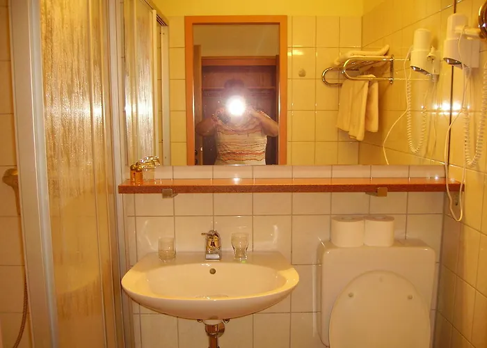 Hotel Zur Erholung Brochthausen